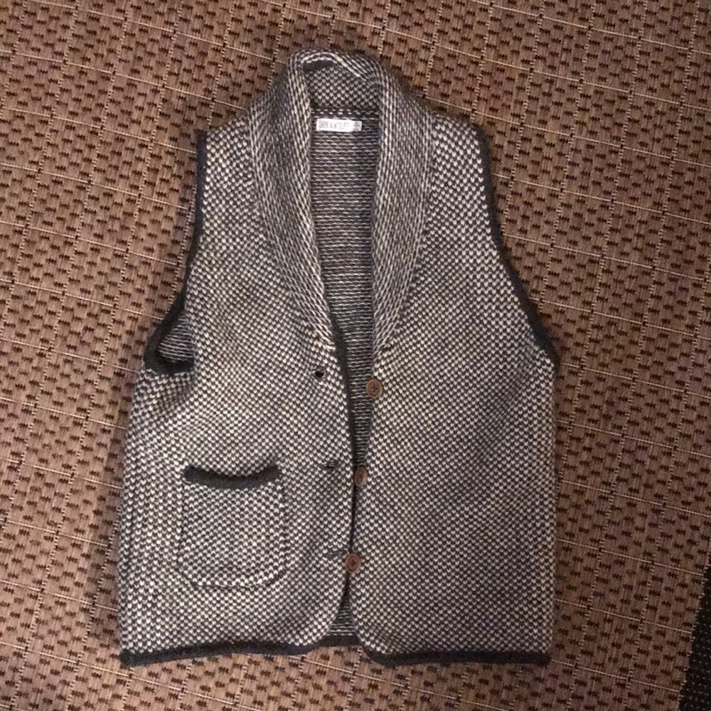 Knitted vest